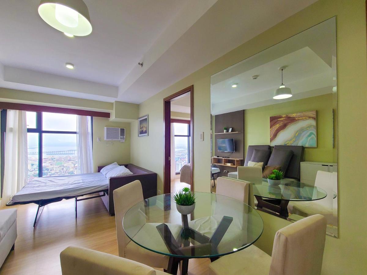 Suite 1 Bedroom With Seaview-Horizons 101 Cebu Exterior photo